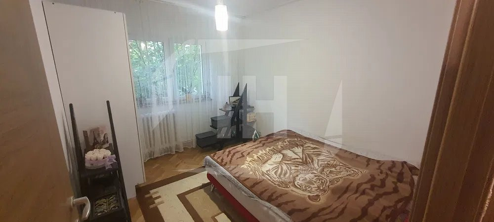 Apartament 4 camere, garaj, etaj 1, in zona Cinema Marasti