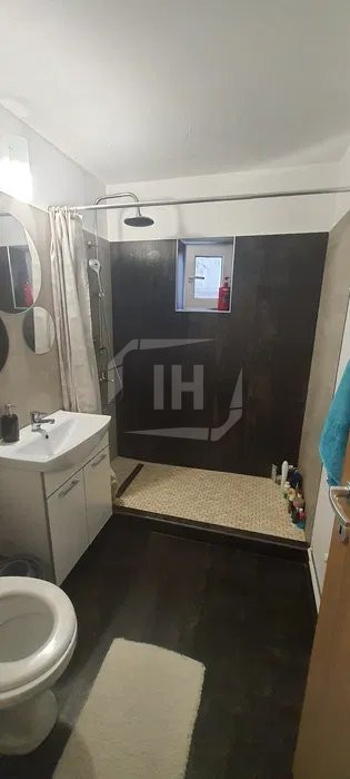 Apartament 4 camere, garaj, etaj 1, in zona Cinema Marasti