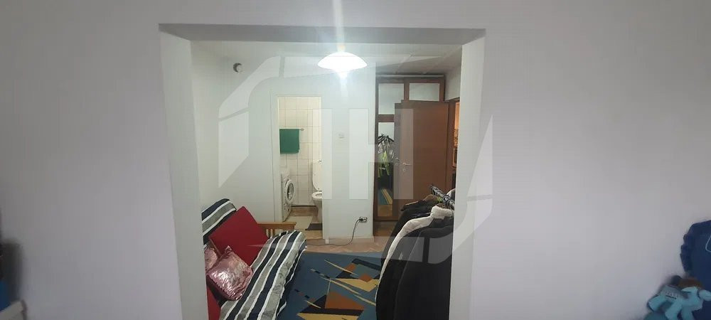 Apartament 4 camere, garaj, etaj 1, in zona Cinema Marasti