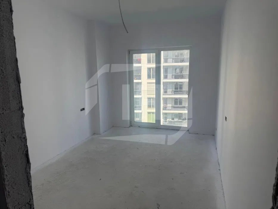 Apartament 3 camere, terasa si parcare in bloc nou!