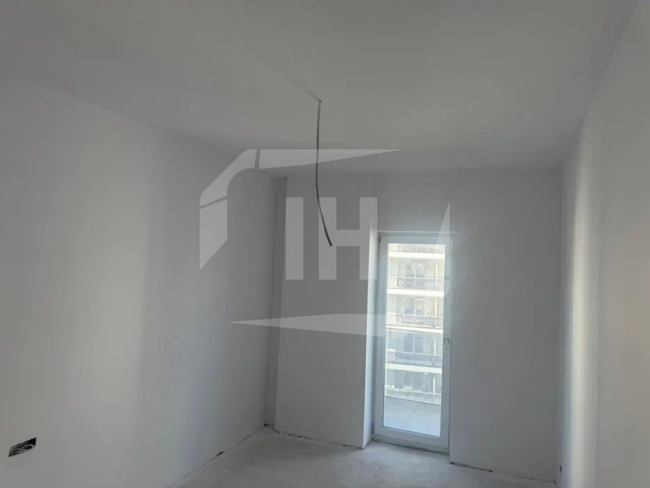 Apartament 3 camere, terasa si parcare in bloc nou!
