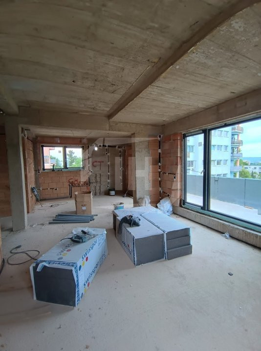 Apartament 4 camere cu 2 parcari in Gheorgheni