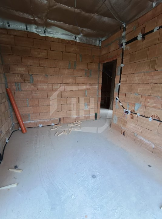Apartament 4 camere cu 2 parcari in Gheorgheni