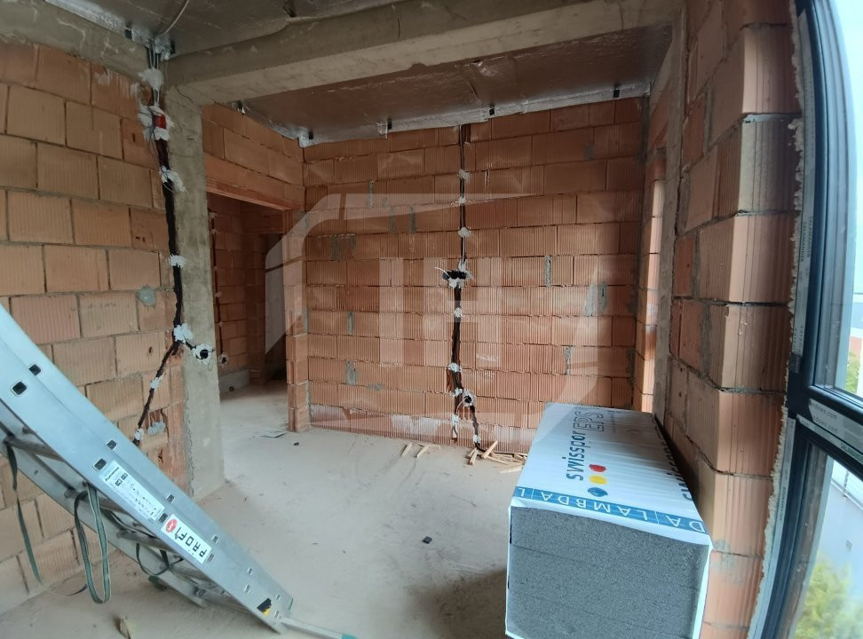 Apartament 4 camere cu 2 parcari in Gheorgheni