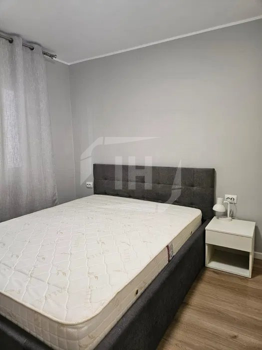 Apartament 2 camere, decomandat, complet renovat, zona Intre Lacuri