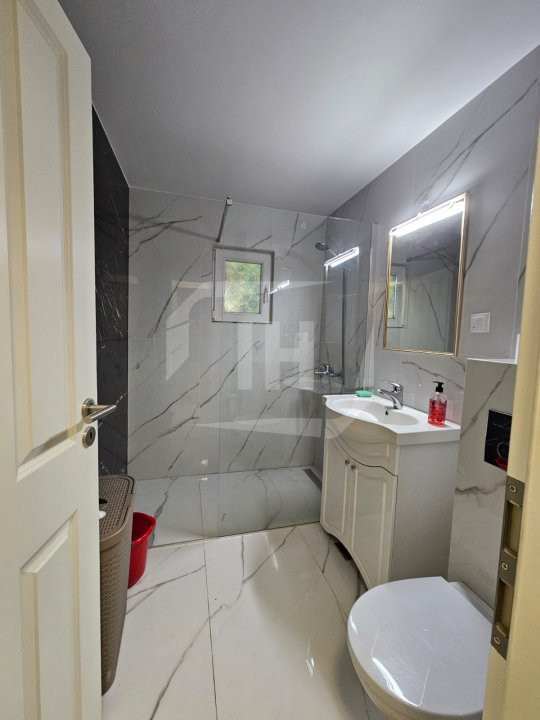 Apartament 2 camere, decomandat, complet renovat, zona Intre Lacuri