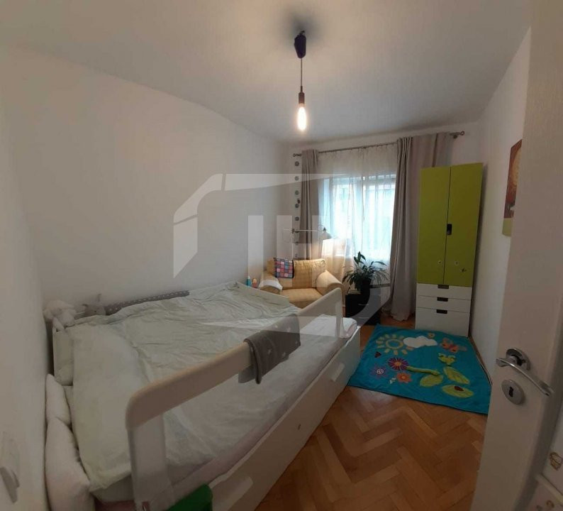 Apartament cu 3 camere, decomandat, zona N.Titulescu