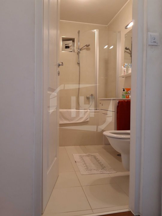 Apartament cu 3 camere, decomandat, zona N.Titulescu