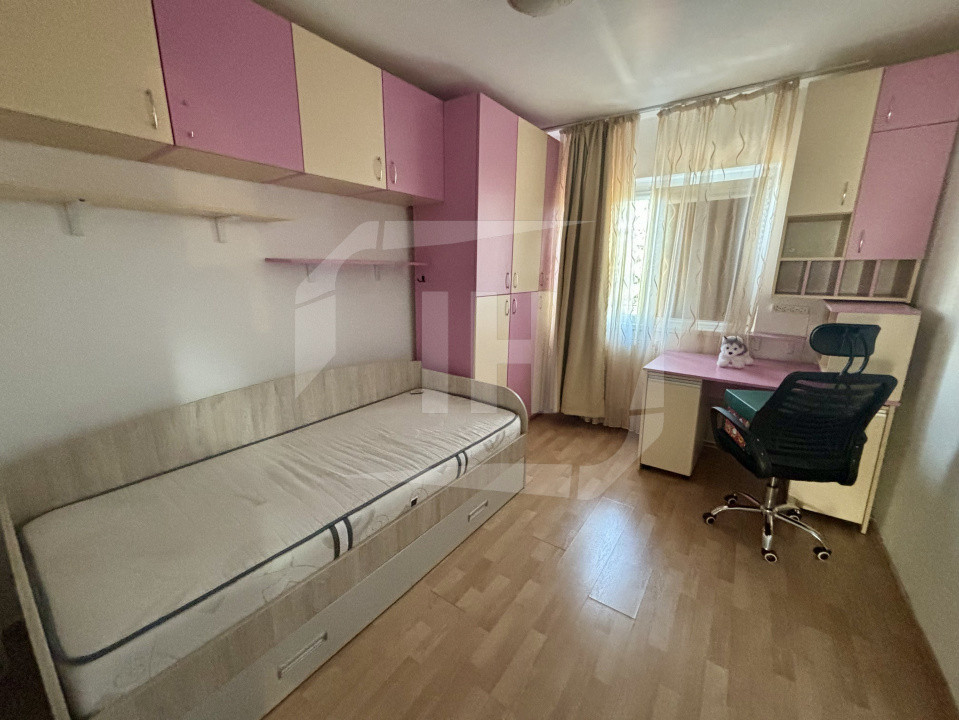 Apartament cu 3 camere, decomandat, etaj intermediar in Marasti