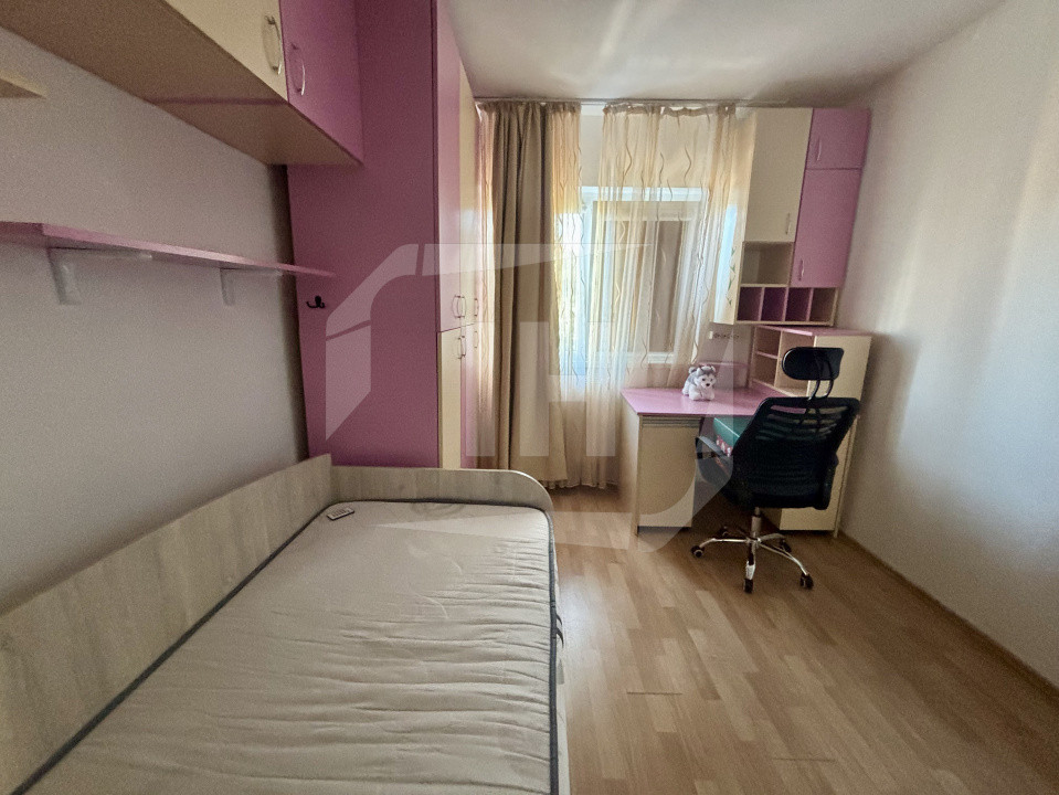 Apartament cu 3 camere, decomandat, etaj intermediar in Marasti