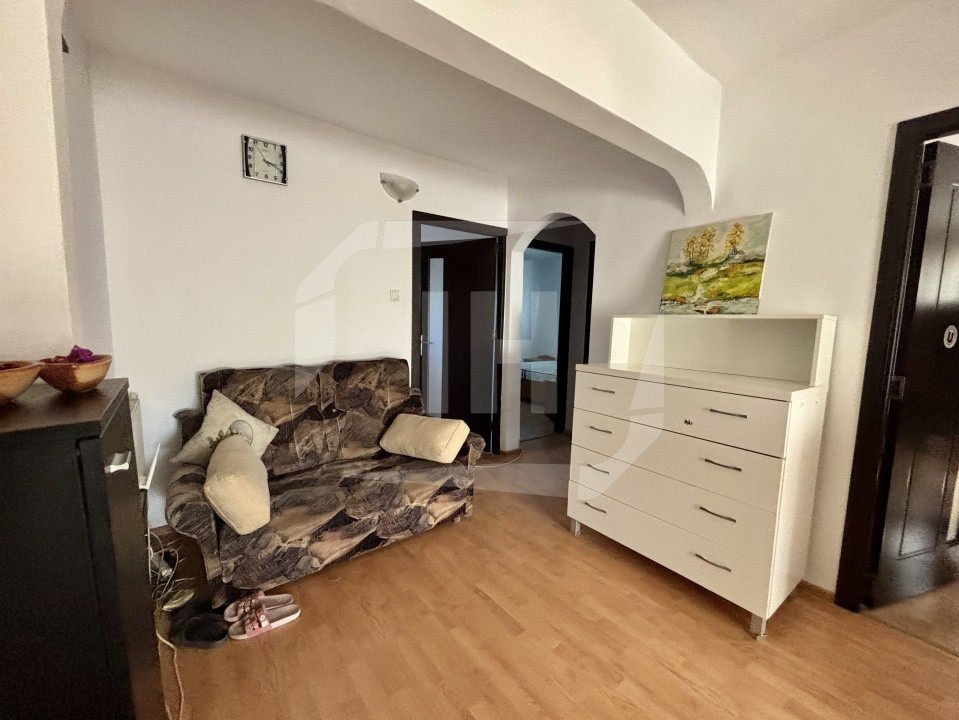 Apartament cu 3 camere, decomandat, etaj intermediar in Marasti
