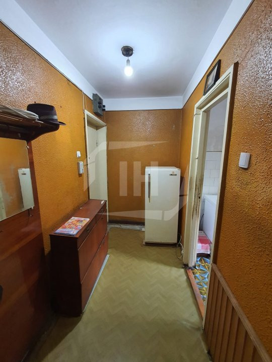 Apartament cu 2 camere, zona Hotel Royal