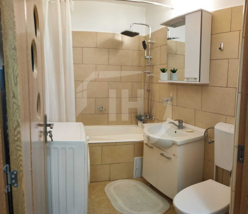 Apartament cu 2 camere, etaj 1, zona Iulius Mall