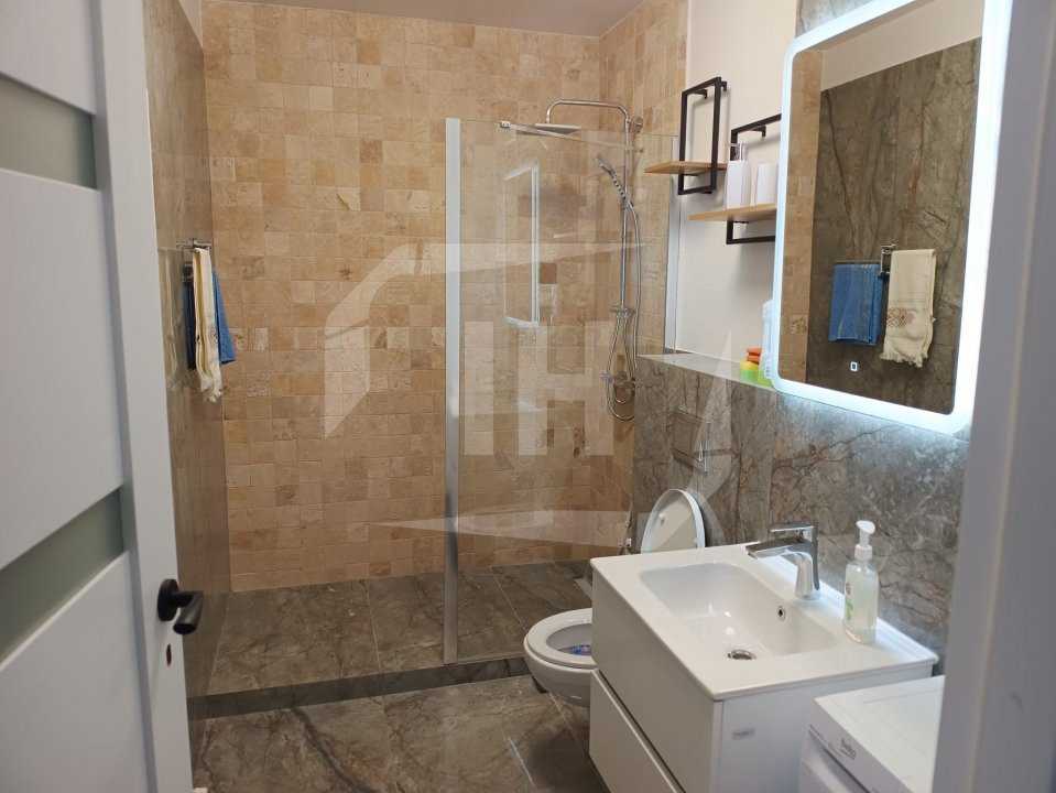 Apartament 2 camere, lux, parcare, intermediar