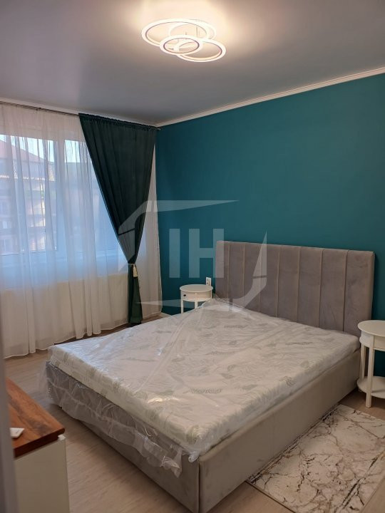Apartament 2 camere, lux, parcare, intermediar