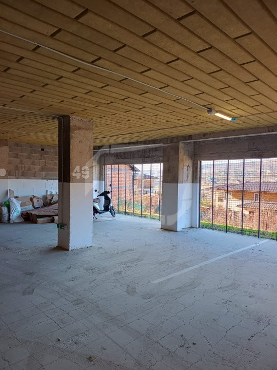 Apartament 2 camere, lux, parcare, intermediar