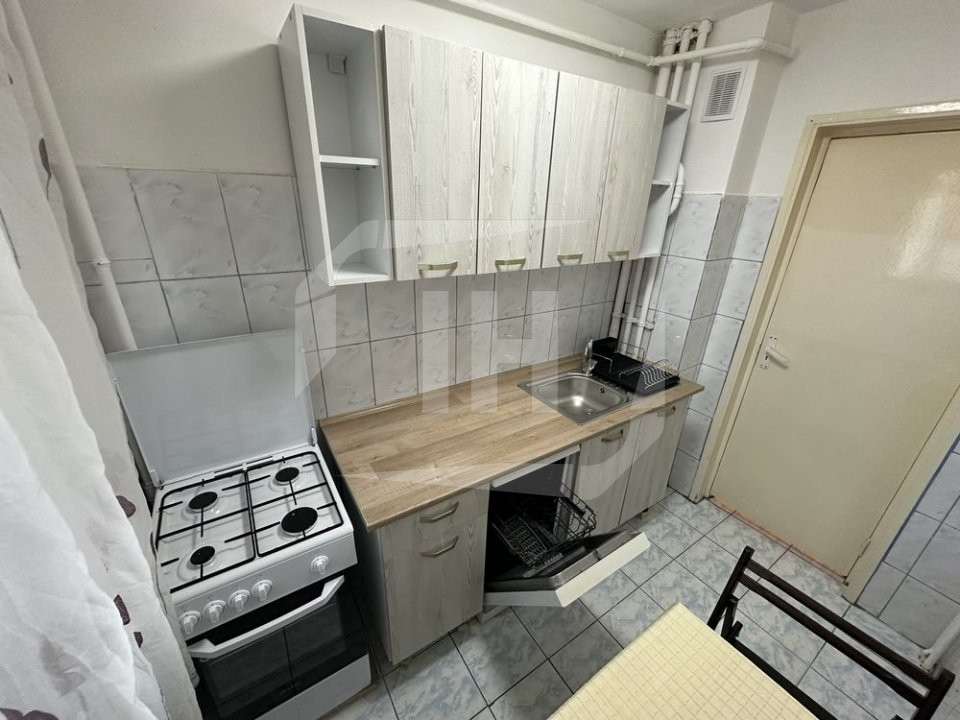Apartament 2 camere decomandat, zona Manastur