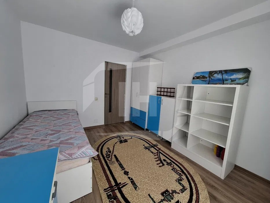 Apartament 4 camere, 2 bai, garaj, zona Calea Turzii
