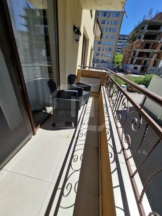 Apartament 4 camere, 2 bai, garaj, zona Calea Turzii