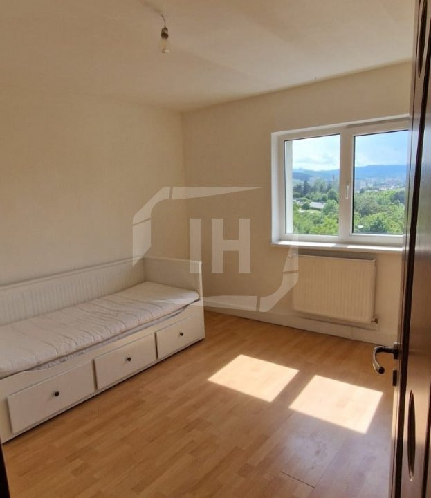 Apartament cu 3 camere decomandat, zona Manastur