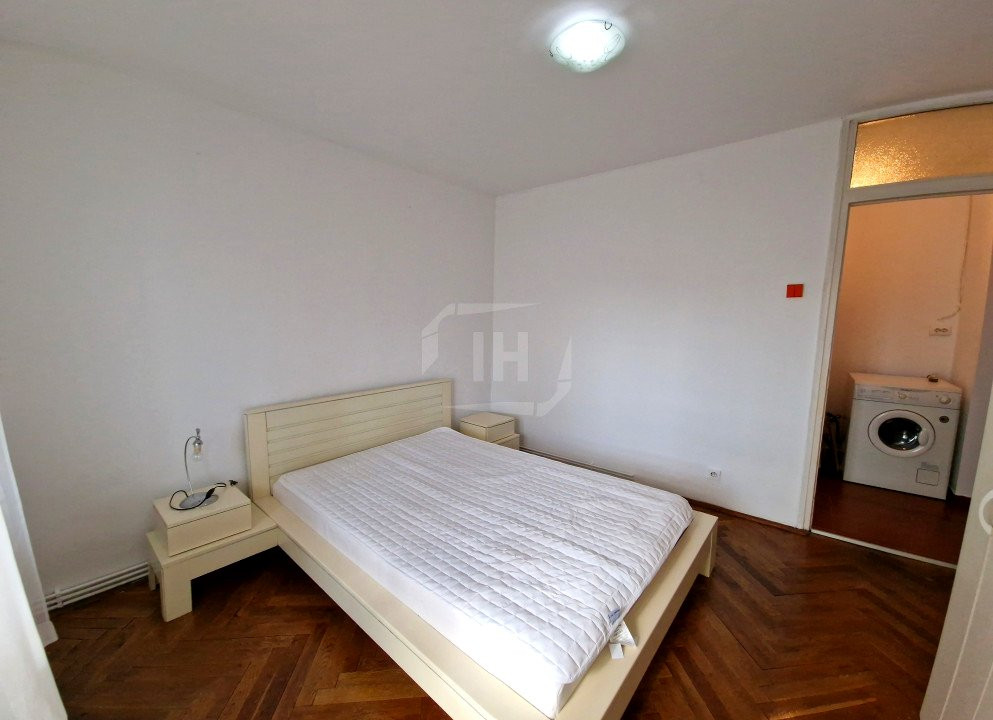Apartament 2 camere, decomandat, 55mp, zona Nicolae Titulescu