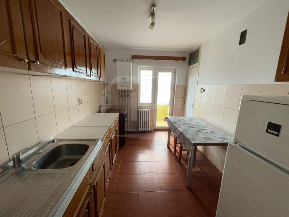 Apartament 2 camere, decomandat, 55mp, zona Nicolae Titulescu