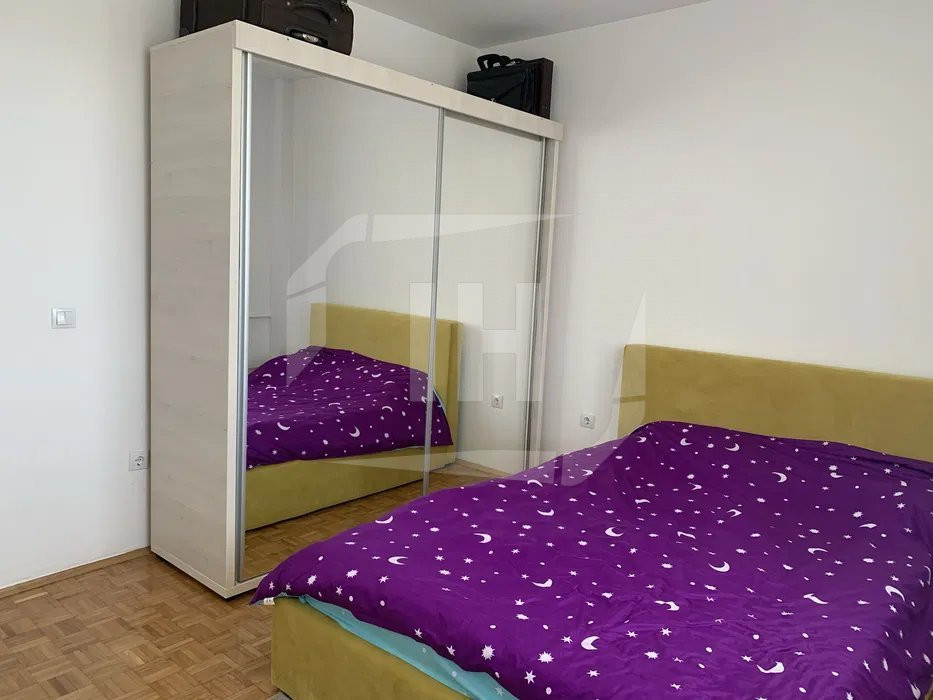 Apartament 3 camere, parcare, zona Parcul Centrul