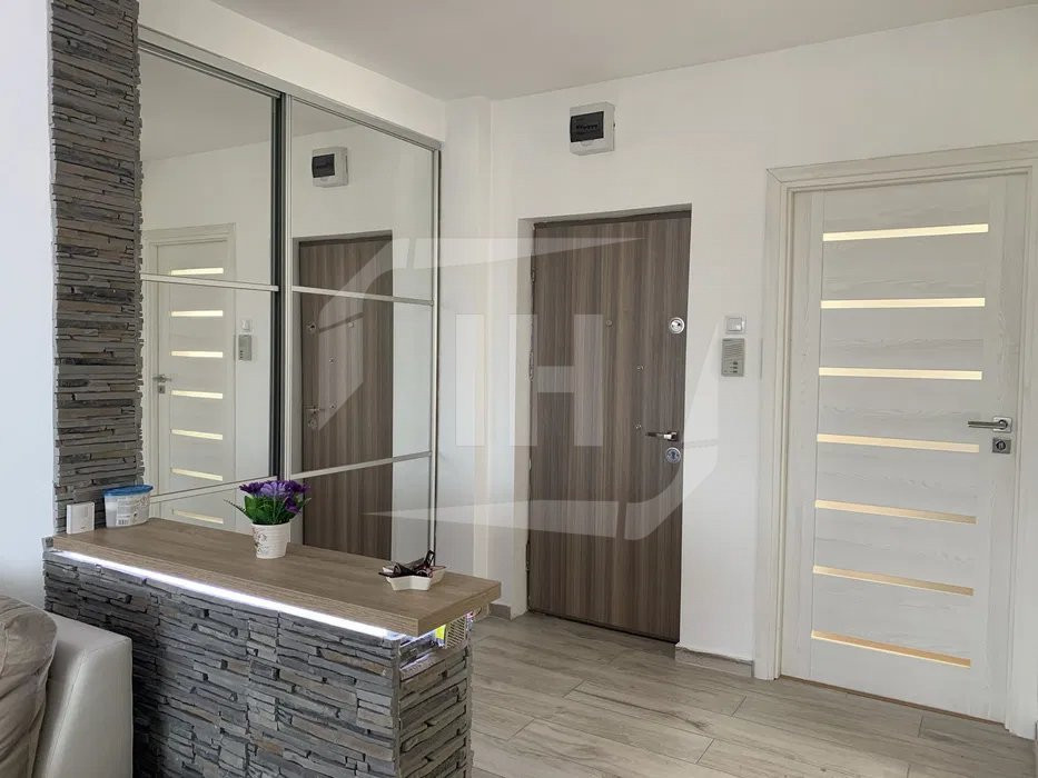 Apartament 3 camere, parcare, zona Parcul Centrul