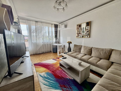 Apartament 3 camere, parcare, zona Parcul Centrul