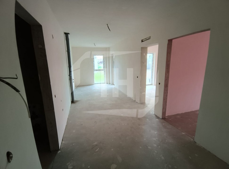 Apartament cu 2 camere, decomandat, intermediar, complex rezidential privat