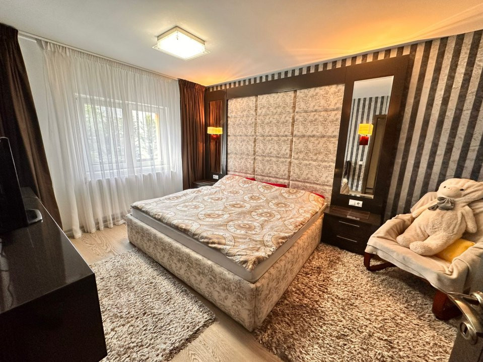 Apartament 4 camere la etajul 1, cartier Manastur