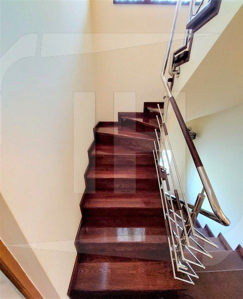 Casa individuala, 135 mp, 3 camere, parcare, zona Iulius Mall