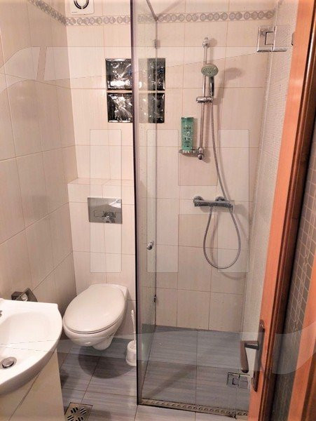 Casa individuala, 135 mp, 3 camere, parcare, zona Iulius Mall