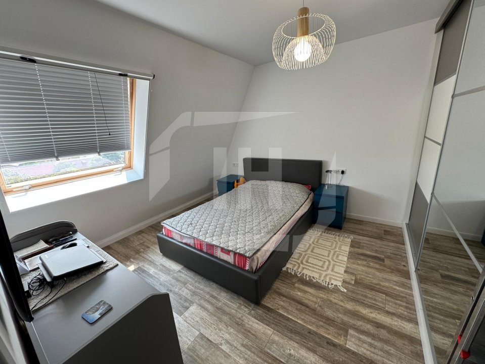 Penthouse cu 3 camere, 135 mp terasa, complet mobilat si utilat modern