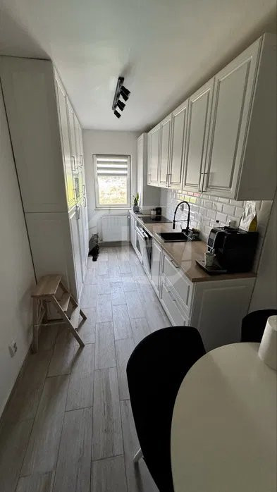 Apartament 4 camere, modern, garaj,  Buna Ziua