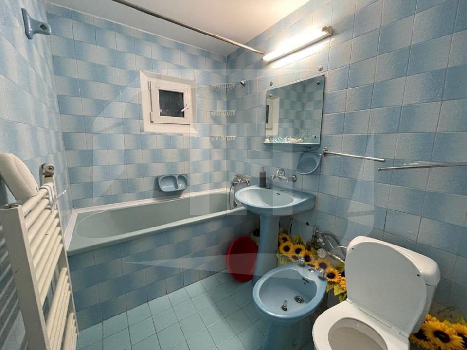 Apartament 3 camere, etaj 3, in Plopilor