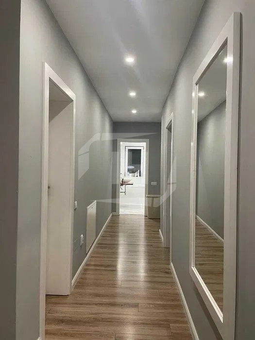 Apartament 3 camere, 2 bai, parcare in subteran, Intre Lacuri