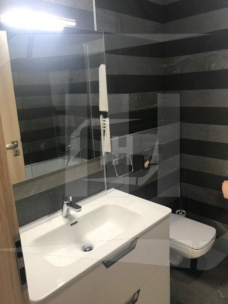 Apartament 3 camere, 73 mp, lux, parcare, terasa, zona Grand Park