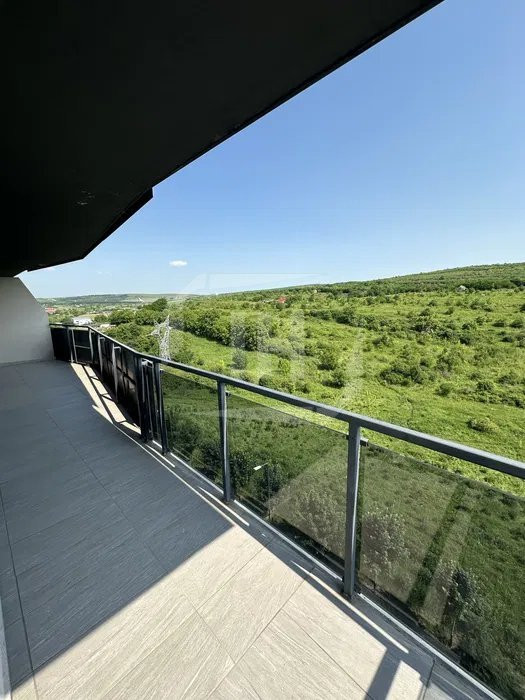 Apartament 3 camere, 73 mp, lux, parcare, terasa, zona Grand Park