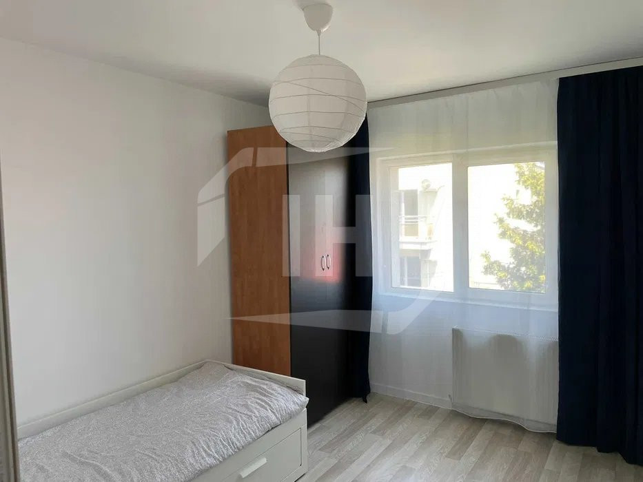Apartament 3 camere, decomandat, zona Spitalului de Recuperare