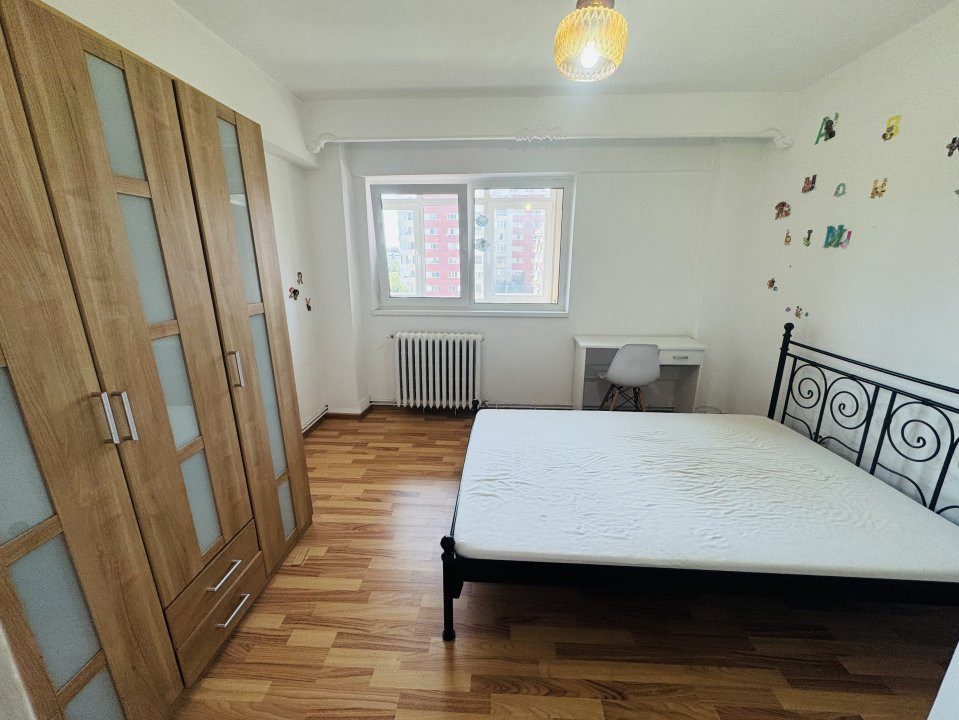 Apartament 2 camere decomandate, etaj 3 in zona Iulius Mall