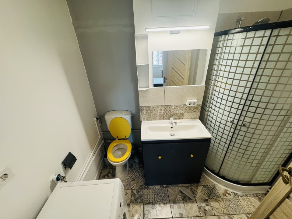 Apartament 2 camere decomandate, etaj 3 in zona Iulius Mall