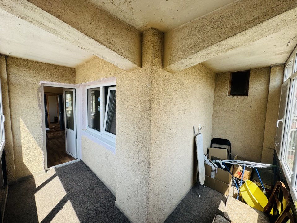 Apartament 2 camere decomandate, etaj 3 in zona Iulius Mall