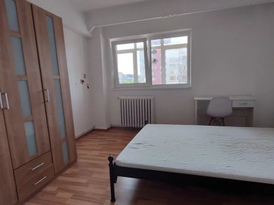 Apartament 2 camere decomandate, etaj 3 in zona Iulius Mall