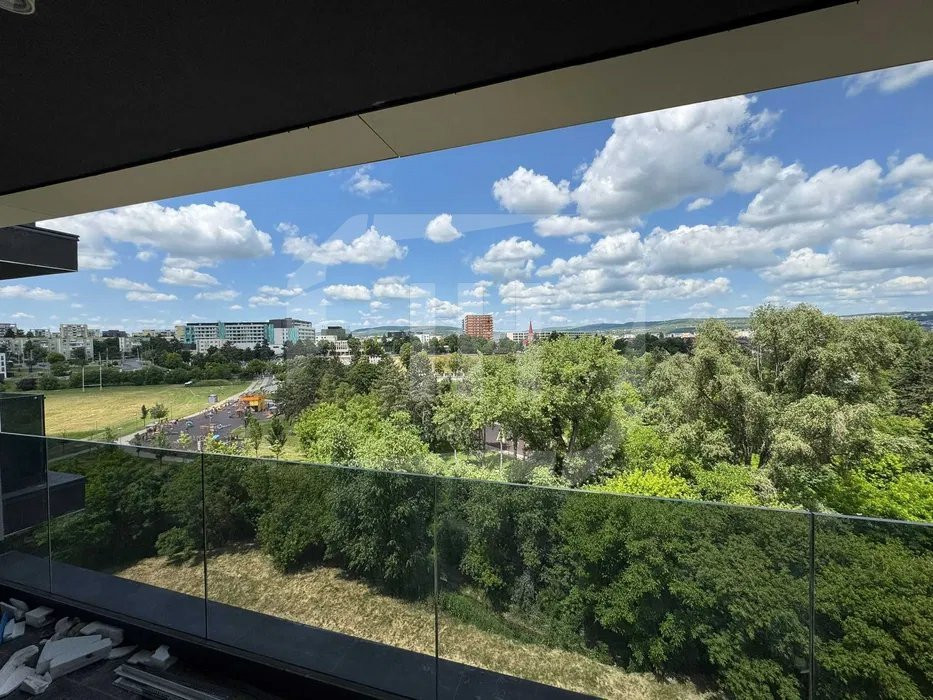 Apartament 3 camere lux, parcare subterana langa Baza Sportiva!