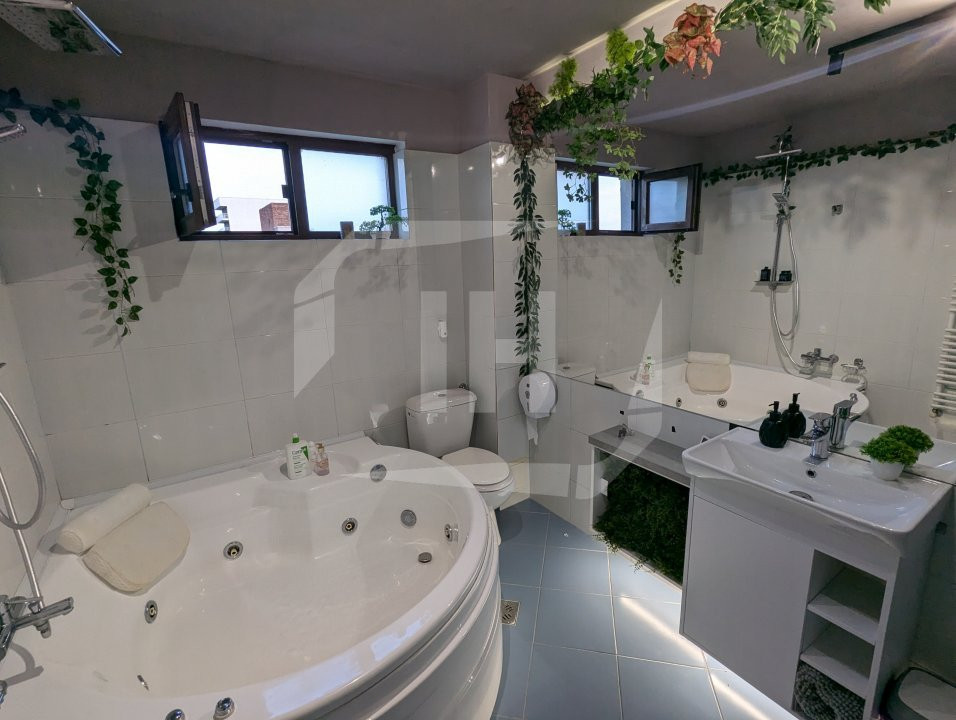 Apartament 3 camere, 2 parcari, beci si 1500 mp de verdeata!