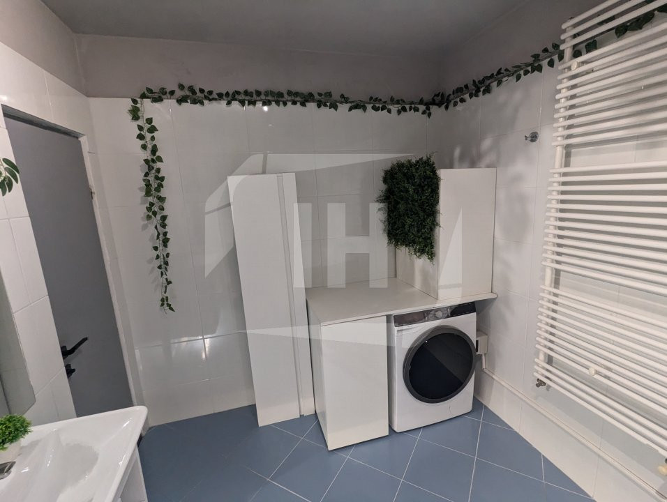 Apartament 3 camere, 2 parcari, beci si 1500 mp de verdeata!