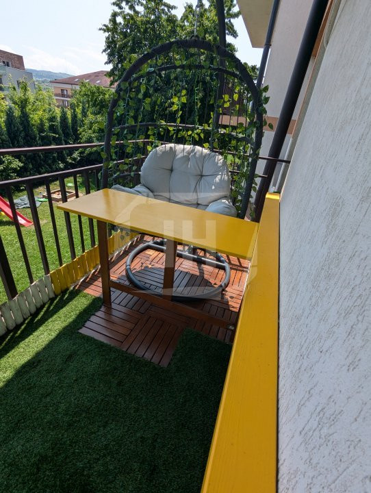 Apartament 3 camere, 2 parcari, beci si 1500 mp de verdeata!