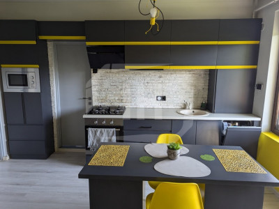 Apartament 3 camere, 2 parcari, beci si 1500 mp de verdeata!