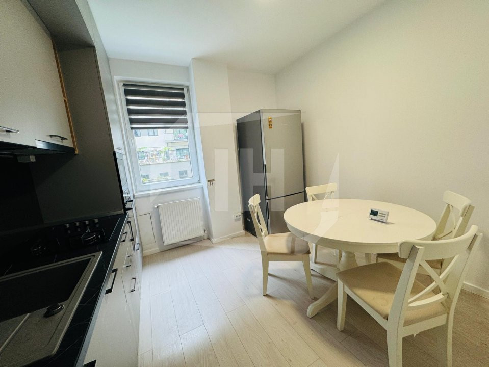 Apartament decomandat, parcare subterana, zona Bazei Sportive